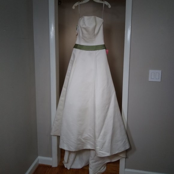 *NWT ALFRED ANGELO 1526 SIZE 8 W/ REMOVABLE SASH* - Picture 8 of 8